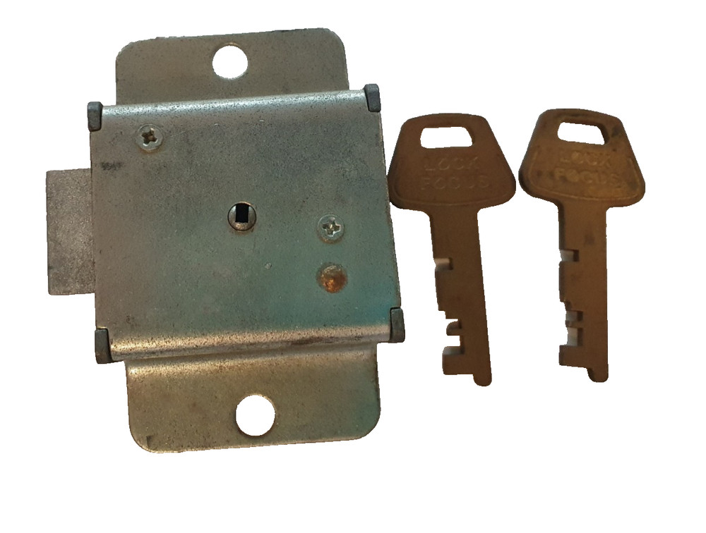 Lock Focus 6.5mm Projection Lock - NOS - 2 Keys