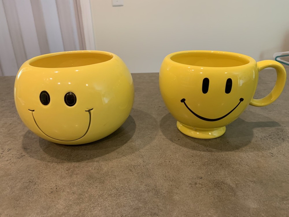 Telaflora Smiley Face Mug And Planter Set Rare!