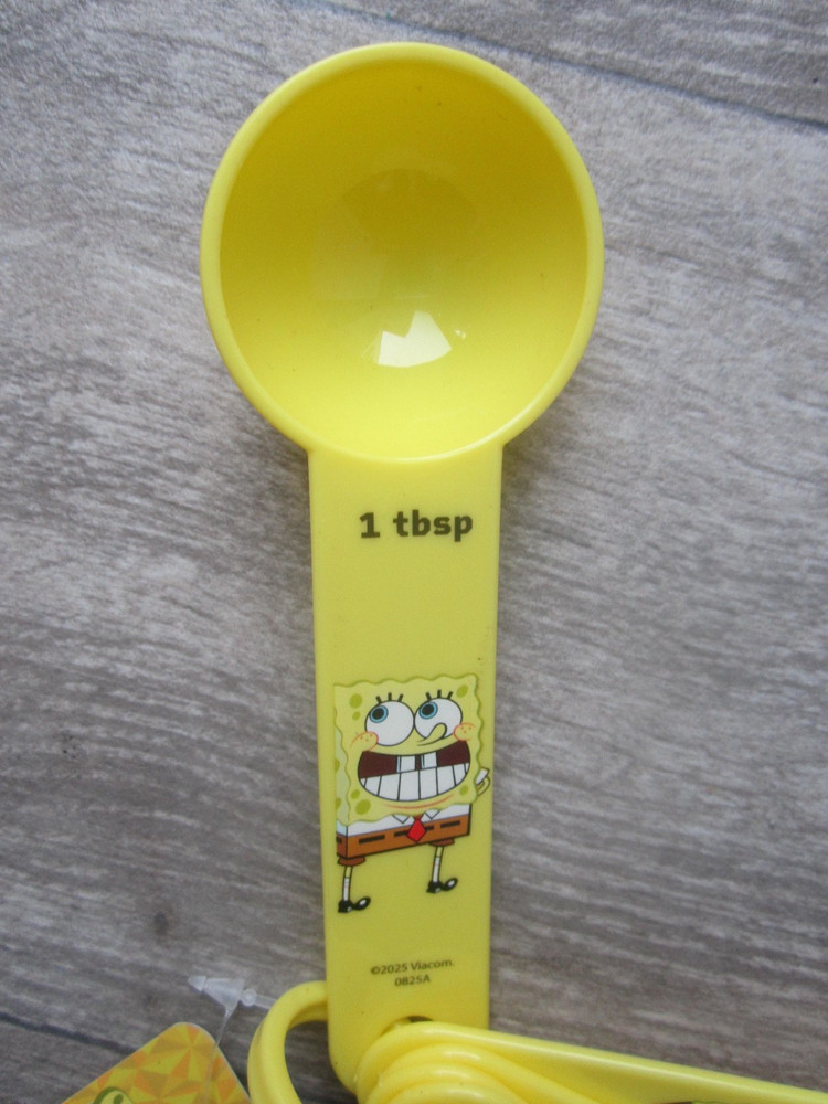 New 5 Pc Nickelodeon SpongeBob Sturdy Fun Plastic Yellow Measuring Spoons Set