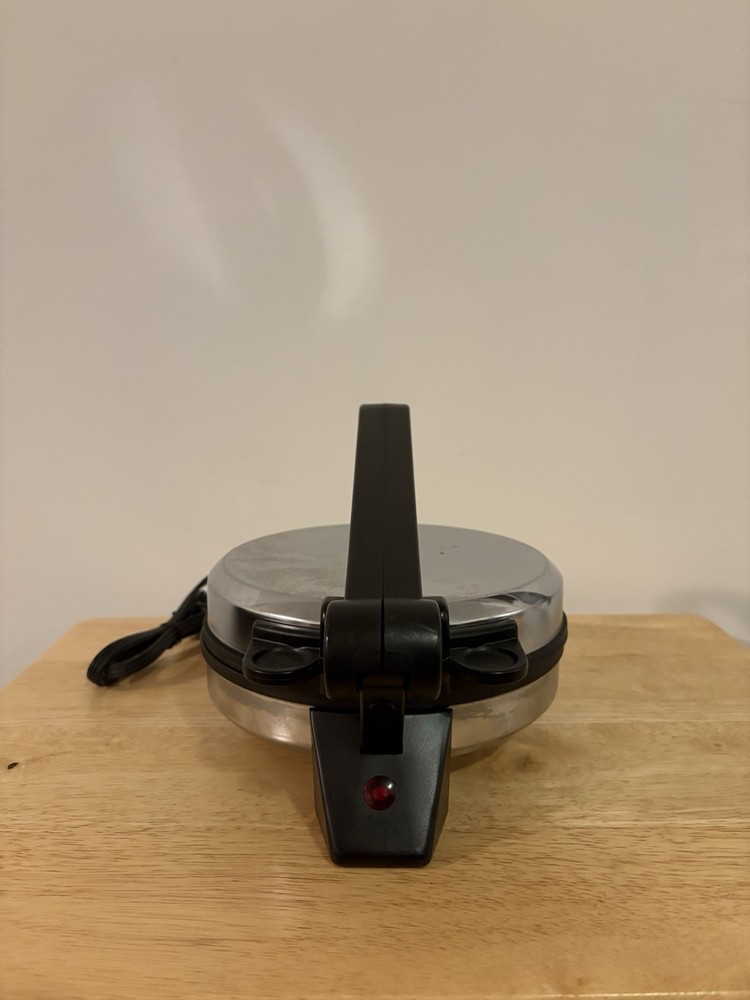 Vitantonio Tortilla Chef Electric Press Cooker Flat Bread Maker