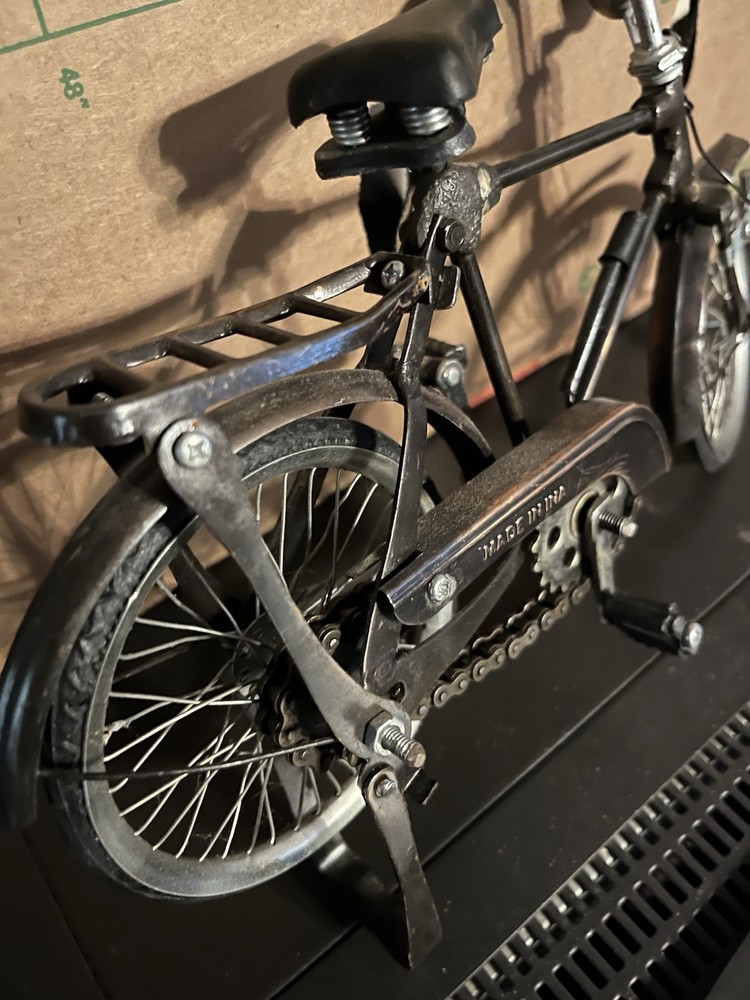 Metal Bike Model Display