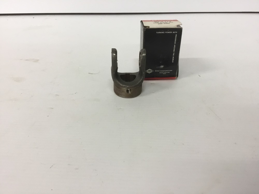 Spicer 10-4-113 PTO End Yoke