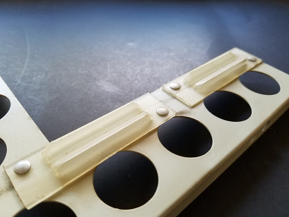 FLUKE 5100B Calibrator Metal Bracket