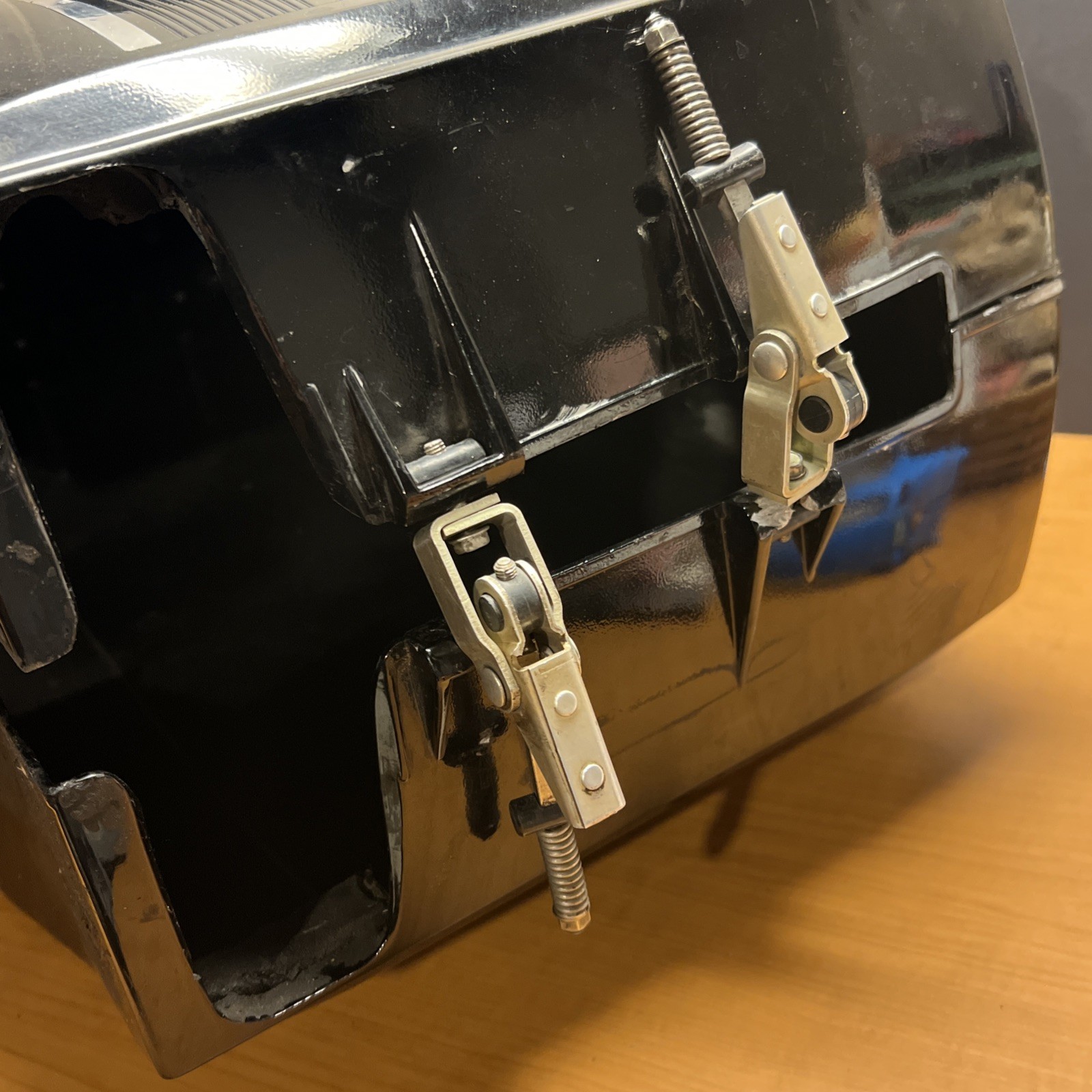 70 Hp Mercury Thunderbolt Outboard Motor Cowling & Flywheel Cover