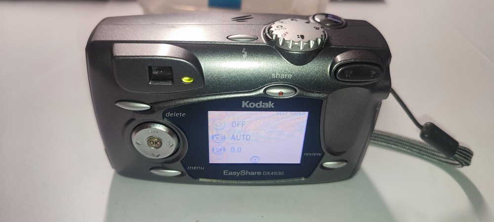 Kodak EasyShare DX4530 5.0MP Compact Digital Camera Silver