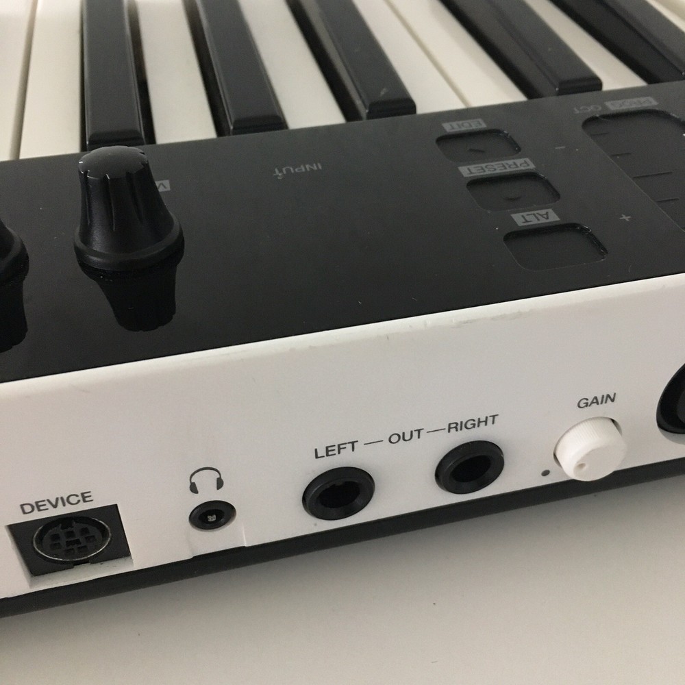 IK Multimedia iRig Keys I/O 25 Keyboard Controller IK000083 - Untested