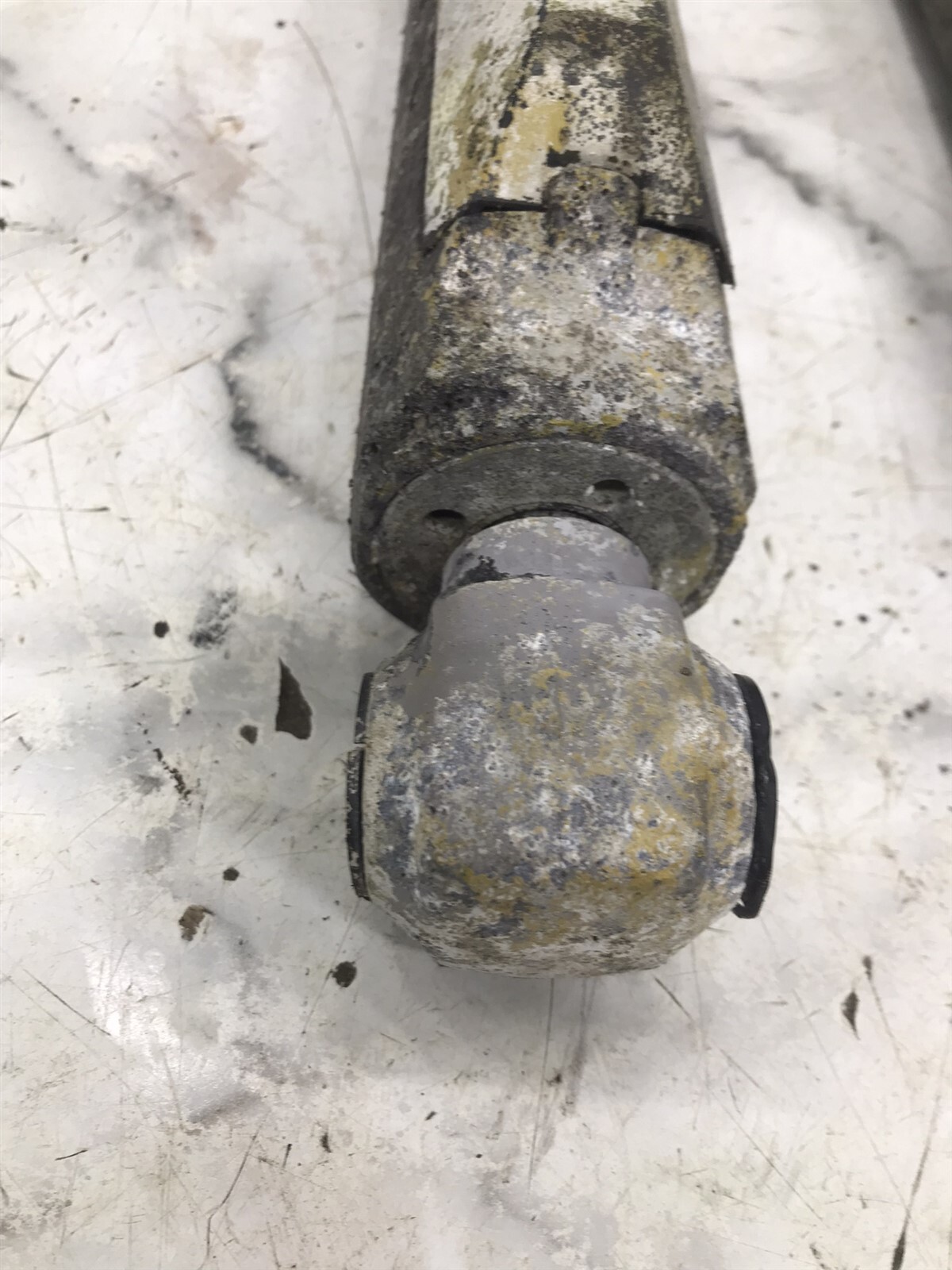 Volvo Penta out drive outdrive trim tilt lift hydraulic cylinders