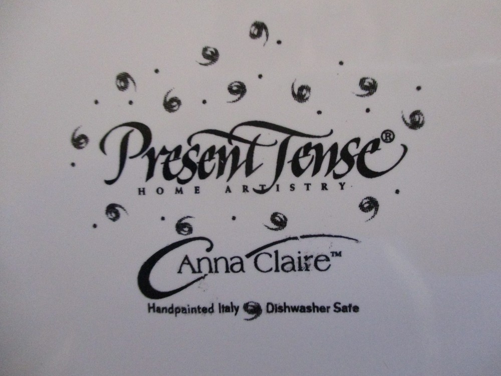 PRESENT TENSE DAISY DINNER PLATE 11" -1305F