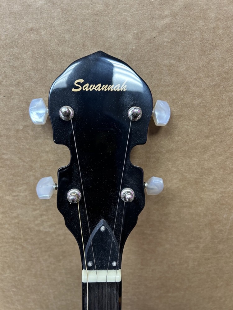 Savannah 5 String Banjo With Free Hardshell Case