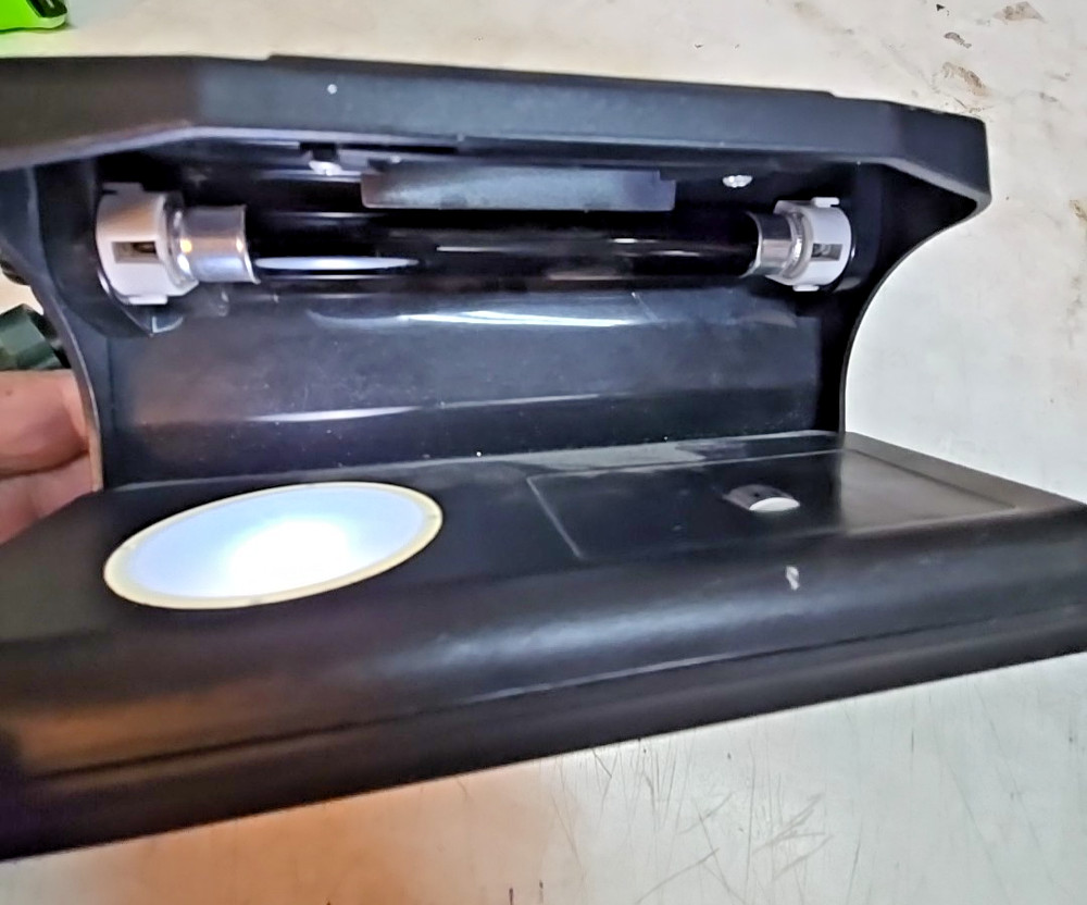 Royal Sovereign Counterfeit Detector; Model No. RCD-3Plus