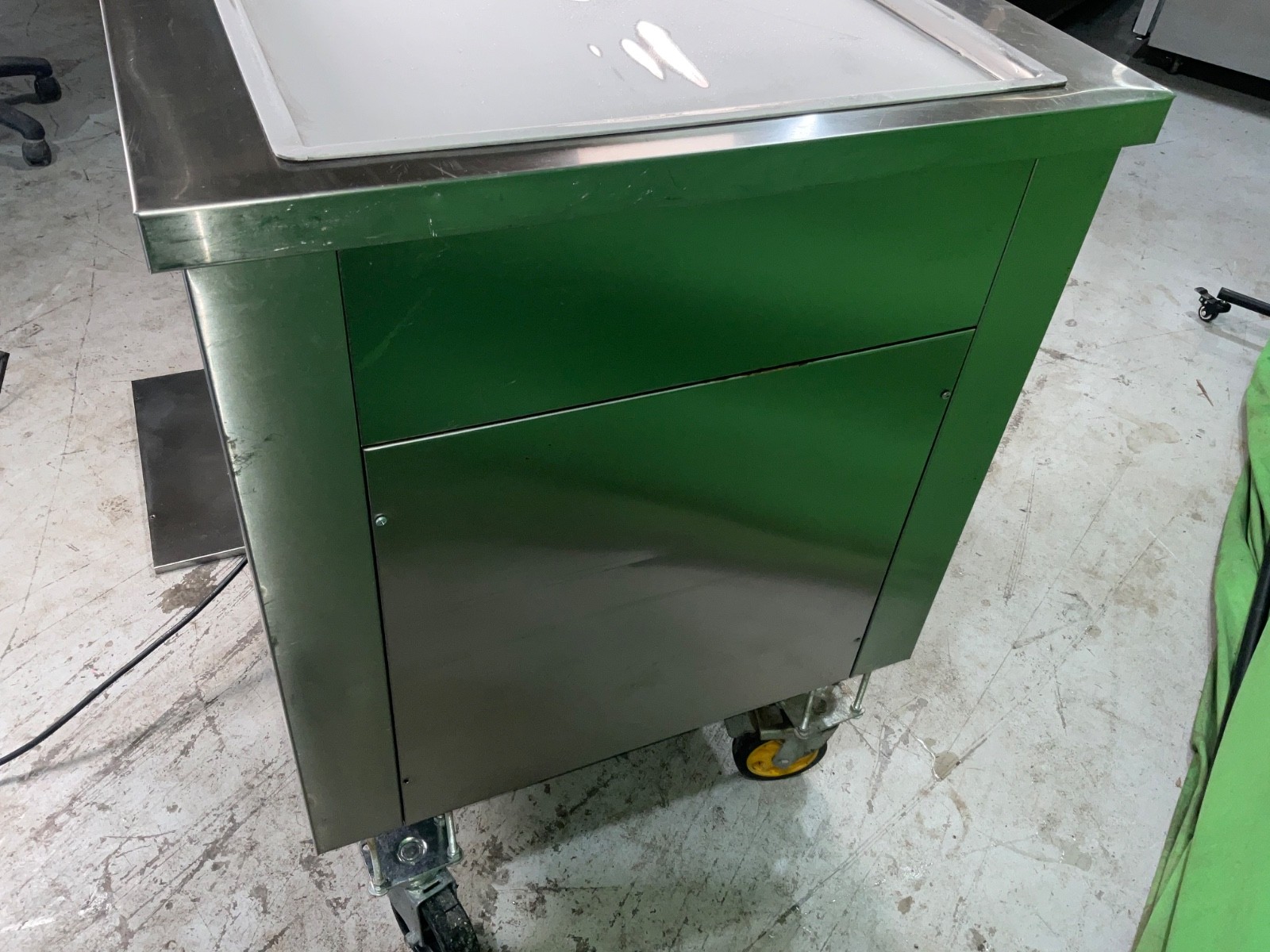 Commercial 21"X21'' Square Pan Fry Ice Cream Roll Machine, Custom Casters 1834