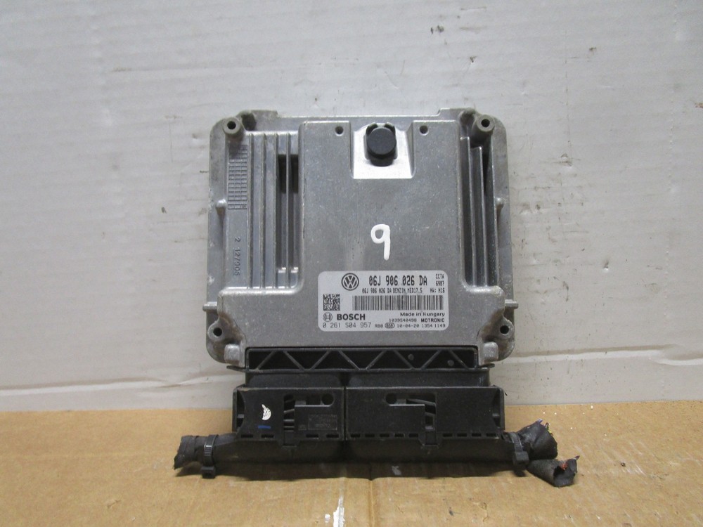 10 2010 Volkswagen CC Engine Control Module Computer ECM ECU Unit 06J906026DA