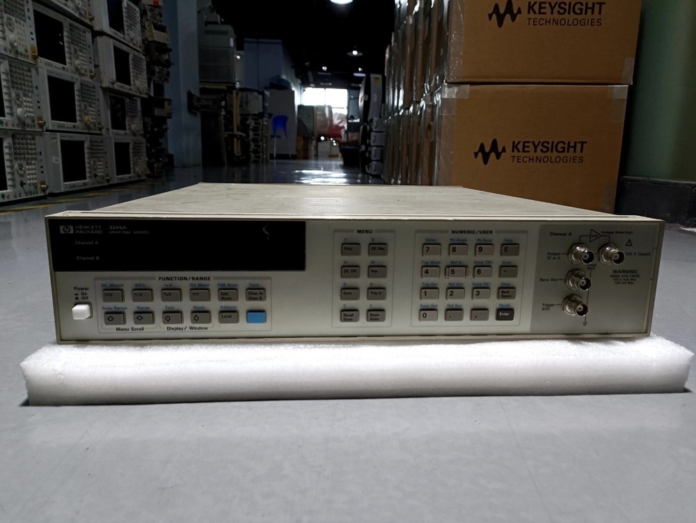 1PC HP 3245A Universal Precision Power Source WITH 002 (/) #H923CC YD