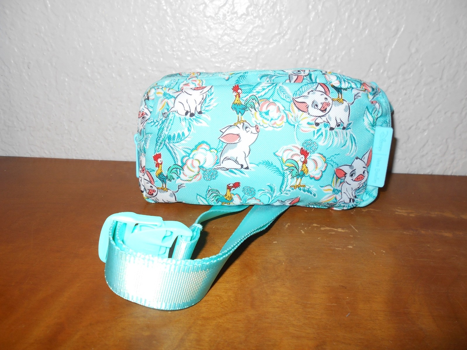 Disney Parks Vera Bradley Moana Pua Hei Hei Mini Adjustable Strap Fanny Pack