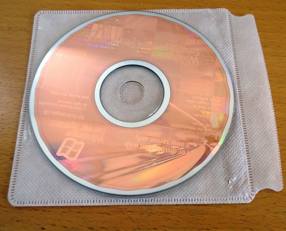 Microsoft Windows Small Business Server 2003 R2 CD No key