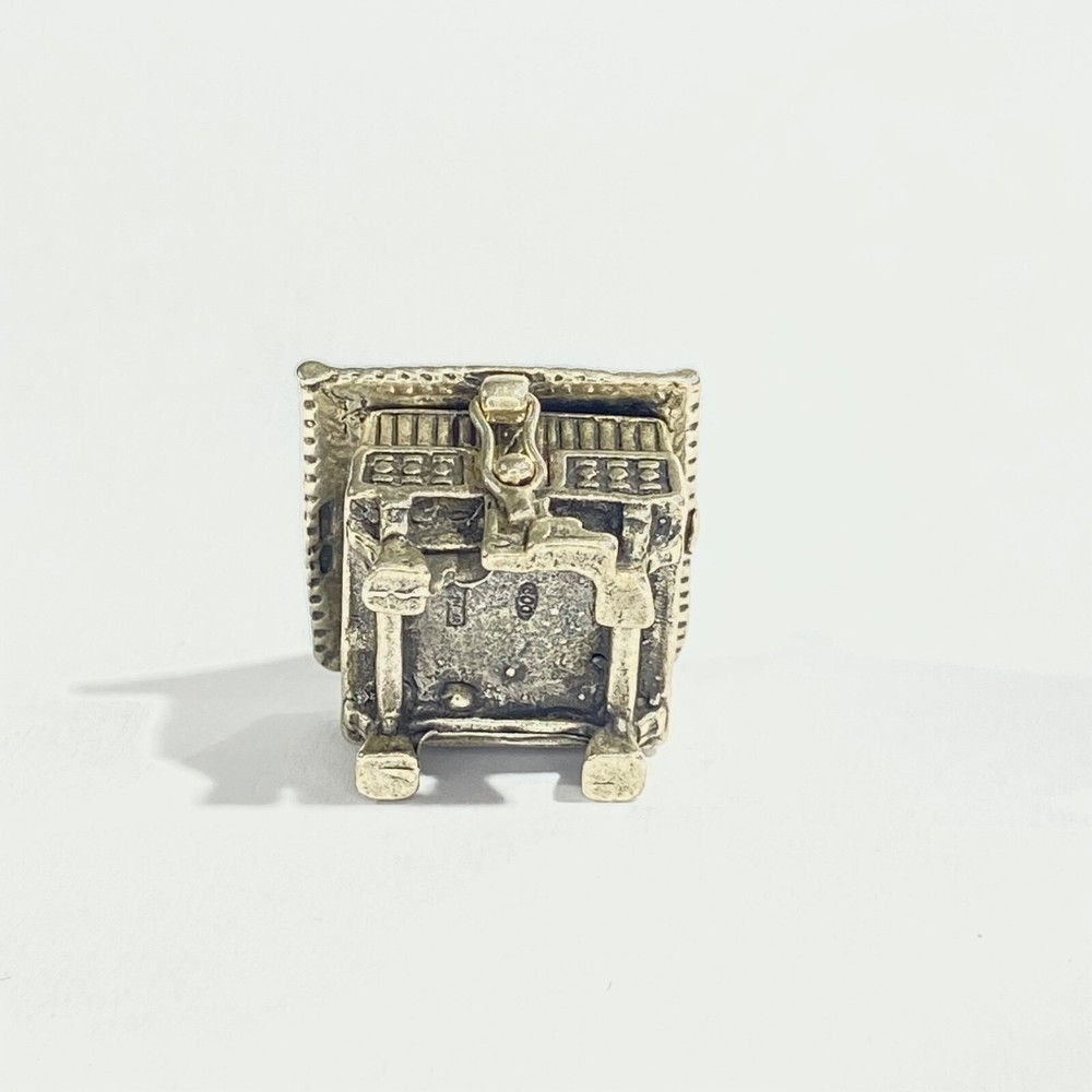 Vintage Solid Silver pagoda shape PillBox , Hallmarked Italy