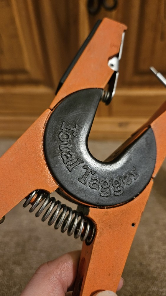 Allflex Total Tagger Orange. Used Works Good