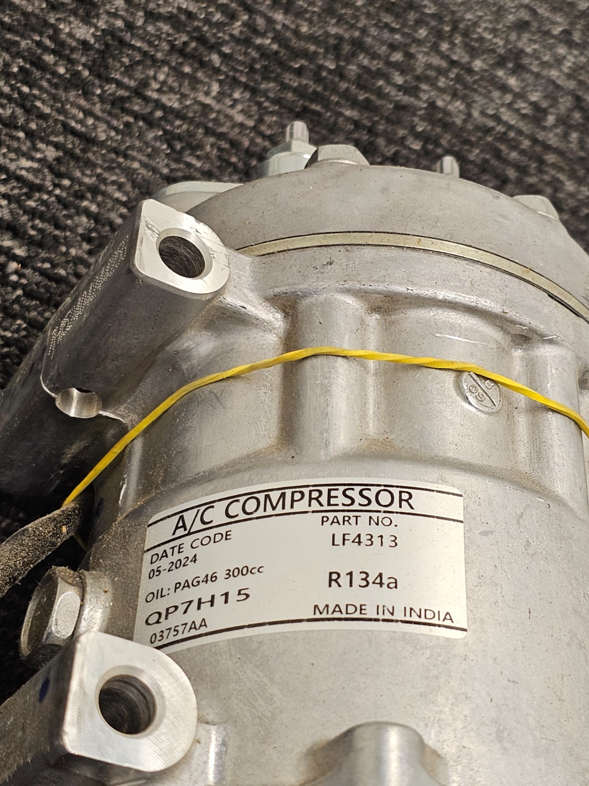 A/C Compressor LF4313 For Peterbilt Paccar F69-1018 Trucks SHD A/C Slimline