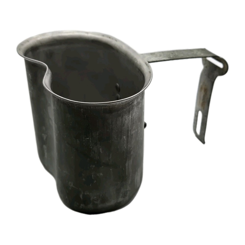 ORIGINAL WWII US ARMY & MARINE M1942 CANTEEN CUP-1944, BECO