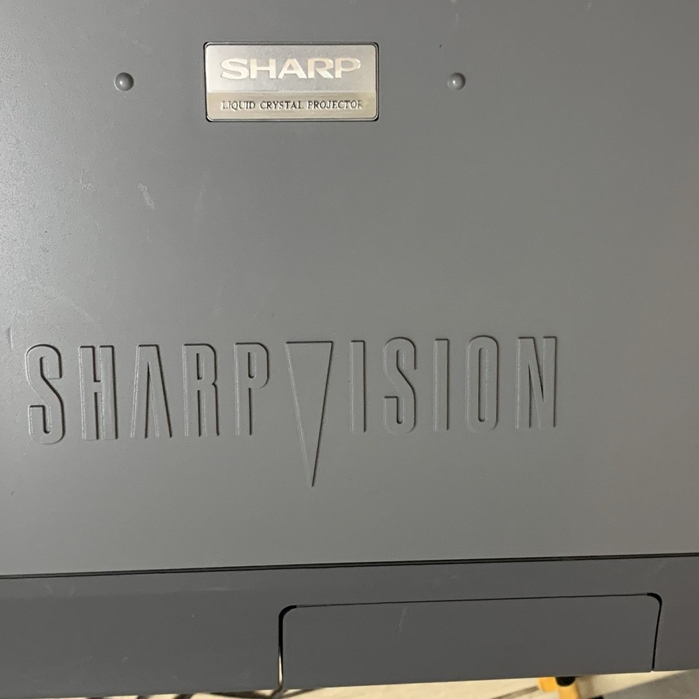 Vtg SHARP Vision LCD Conference/Home Projector XG-E69OU TESTED W/Case Cords DC