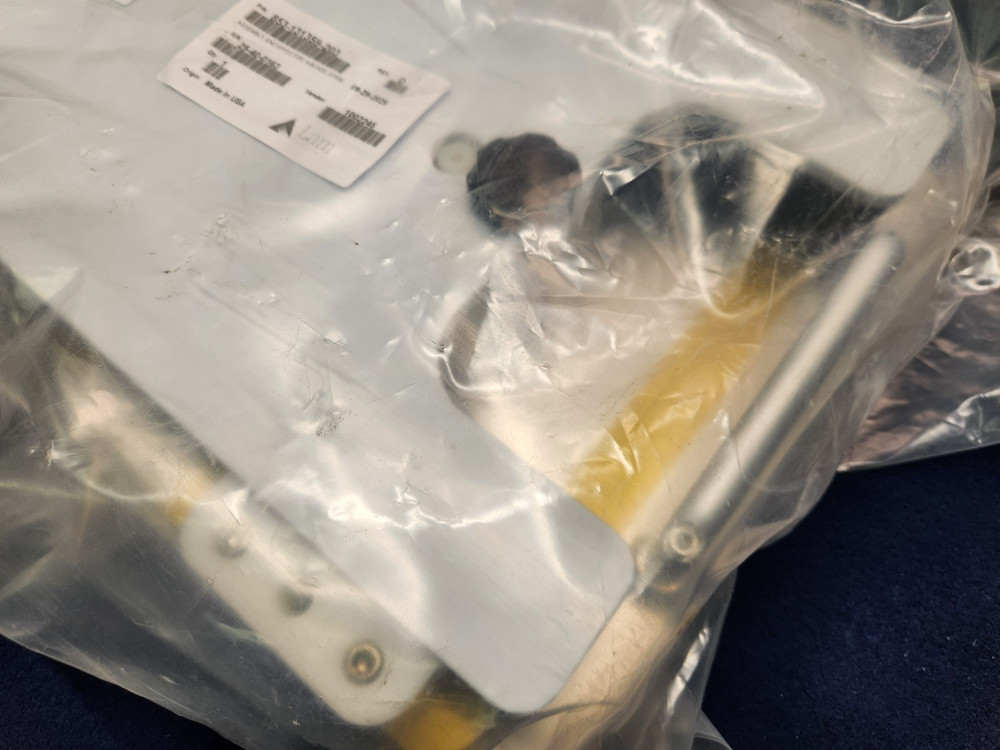 LAM ASEMBLY END EFFECTOR 4 BLADE EFEM 853-131359-203