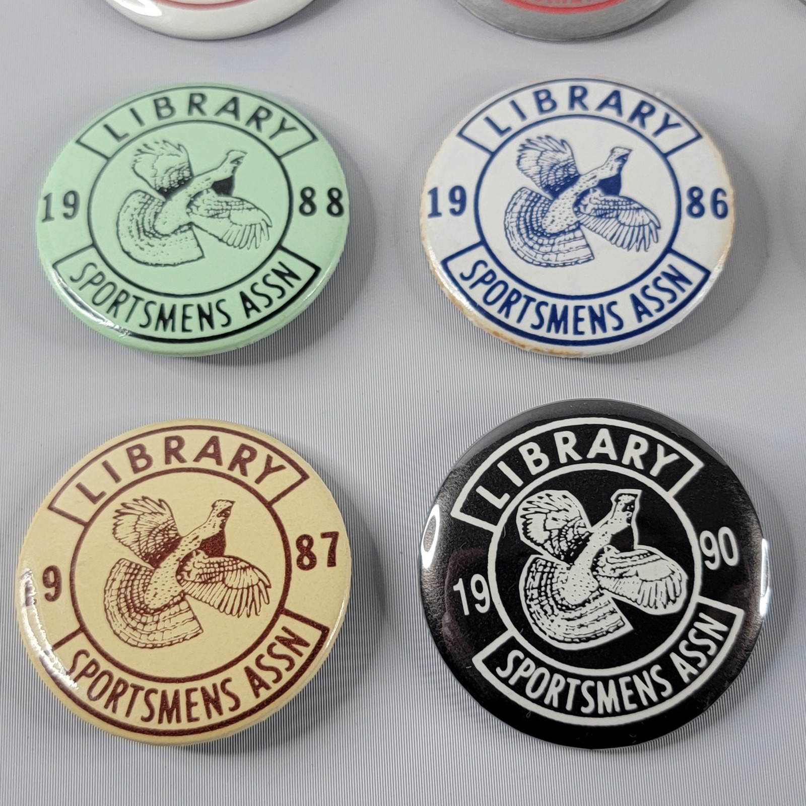 Pennsylvania Fishing License Button Pin 1974-98 Library Sportsmans Assoc Lot x17