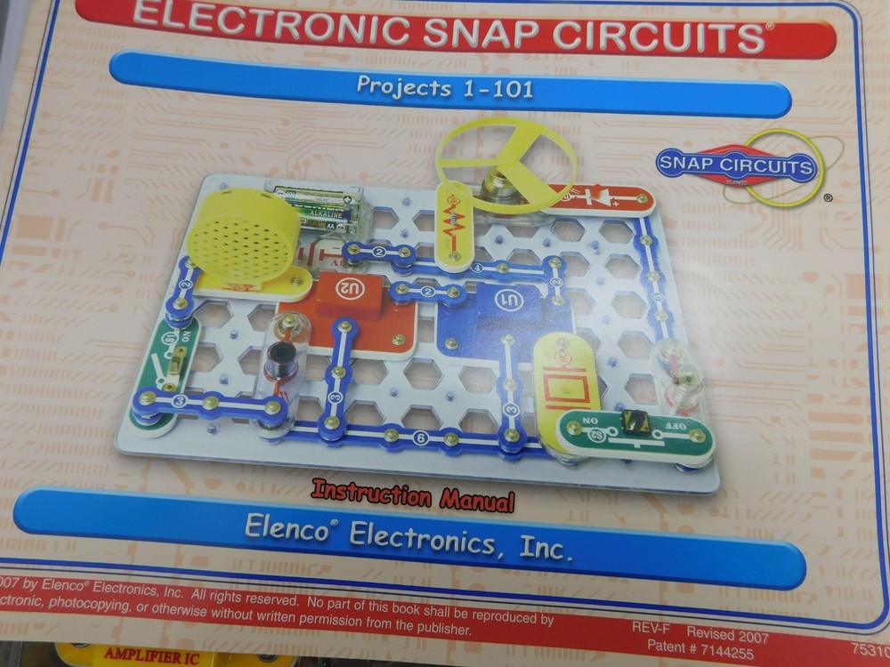 Elenco Electronic Snap Circuits Kit, SC-300, complete, 2012