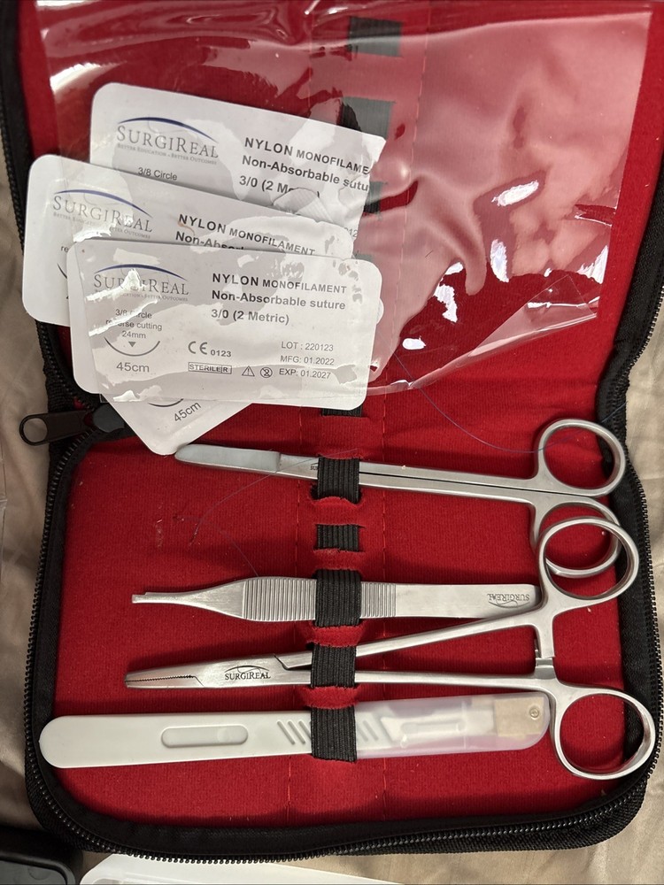 Surgireal Real Suture Training Kit