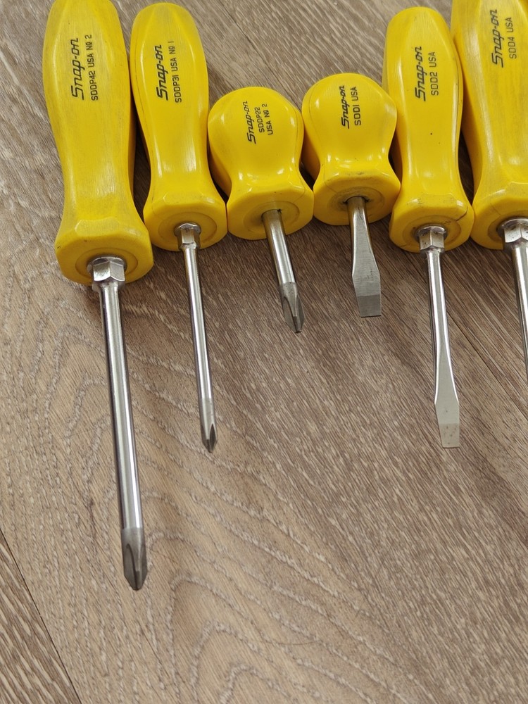Snap On Tools USA 8pc Yellow Hard Handle Screwdriver Set Phillips Flat