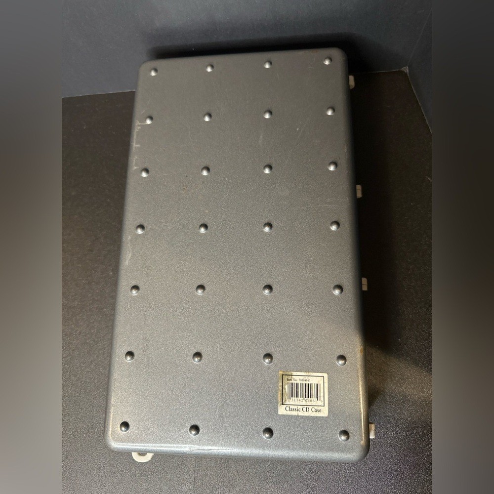 Vintage No Boundaries Hard Shell CD Case Storage Holder Gray 60 Disc