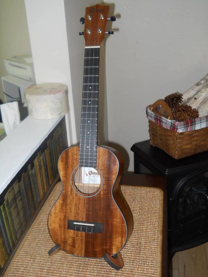 UMA Baby-T Ukulele