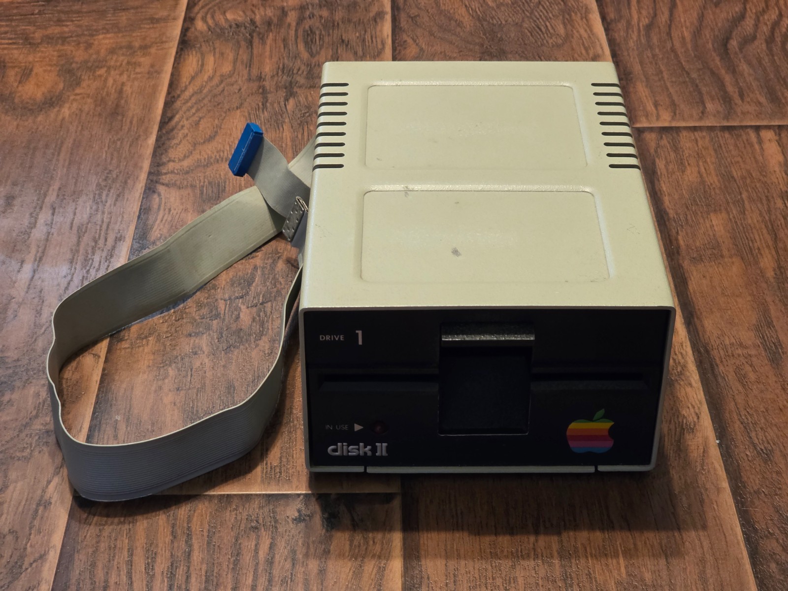 Apple Disk II 5.25 Floppy Drive A2M0003 Vintage Apple II IIe IIc OEM UNTESTED