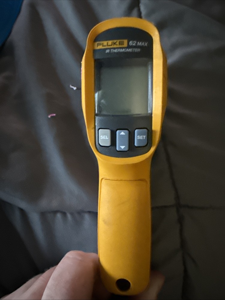 FLUKE 62 MAX PLUS IR LASER THEROMETER - USED