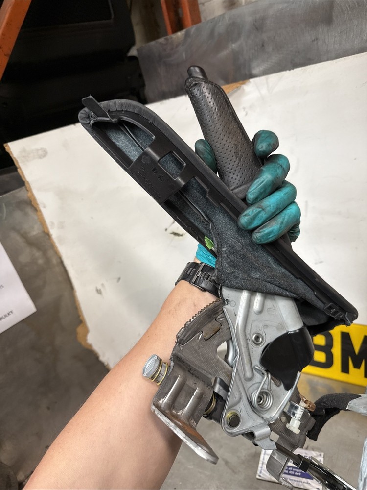 BMW E81 E82 E87 E88 E90 E91 E92 E93 1 3 SERIES HANDBRAKE LEVER M Sport Leather