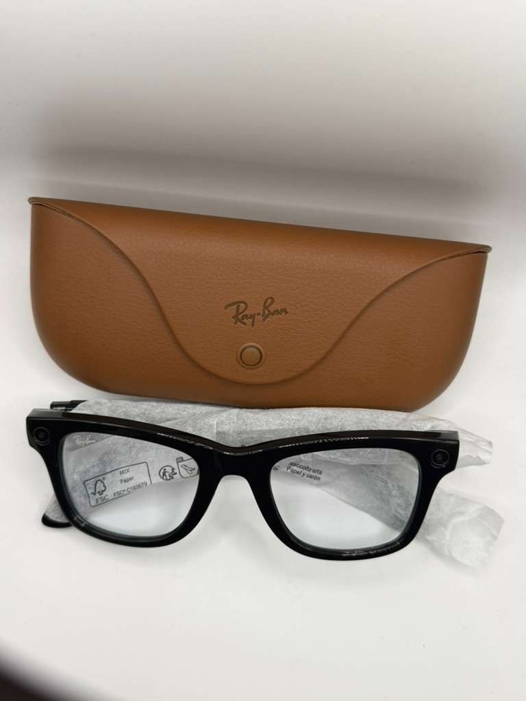 Ray-Ban Meta Wayfarer (Gen 1) Shiny Black/Clear Lense - Open Box