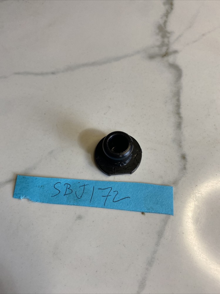STIHL MS250 AV Plug Cap OEM Original