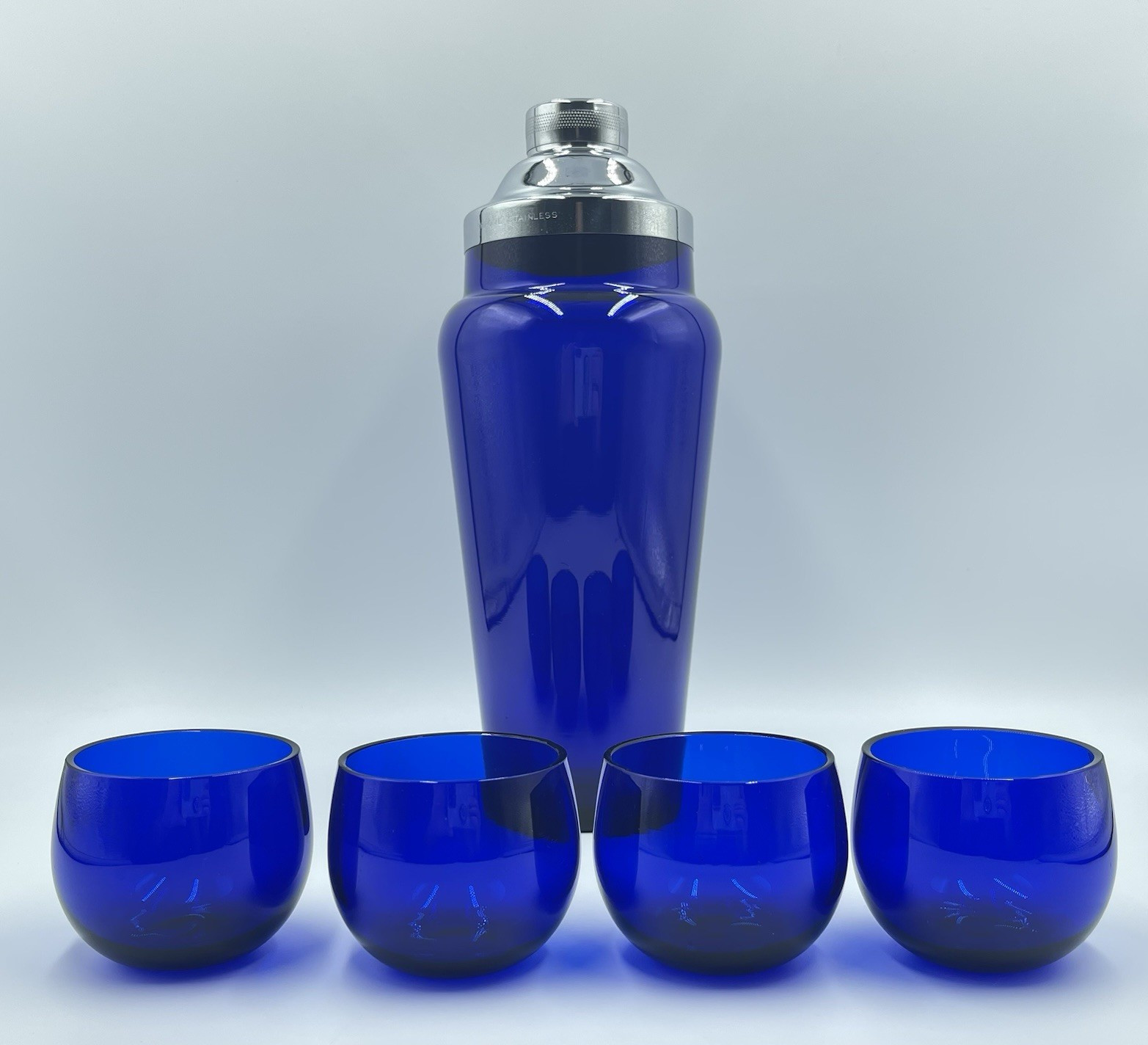 Vgt Cobalt Blue Cocktail Shaker with 4 Roly Poly Glasses Chrome Plate Shaker Top