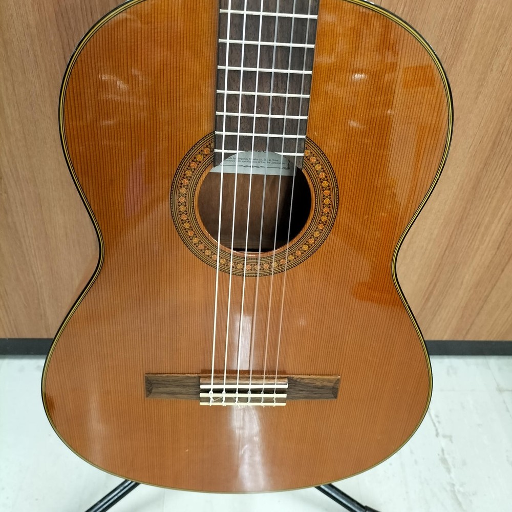 YAMAHA CG142C Classical Guitar-02