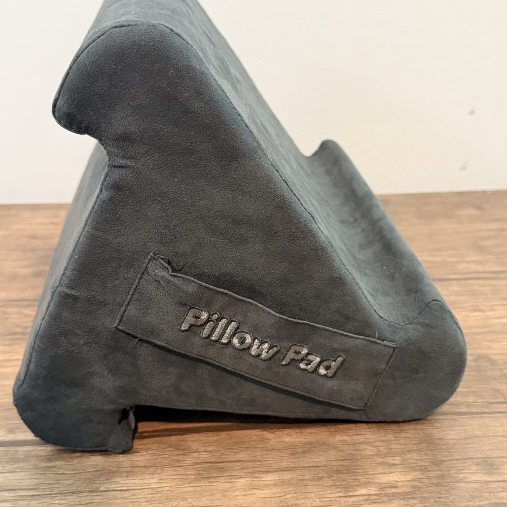 Pillow Pad Tablet Stand