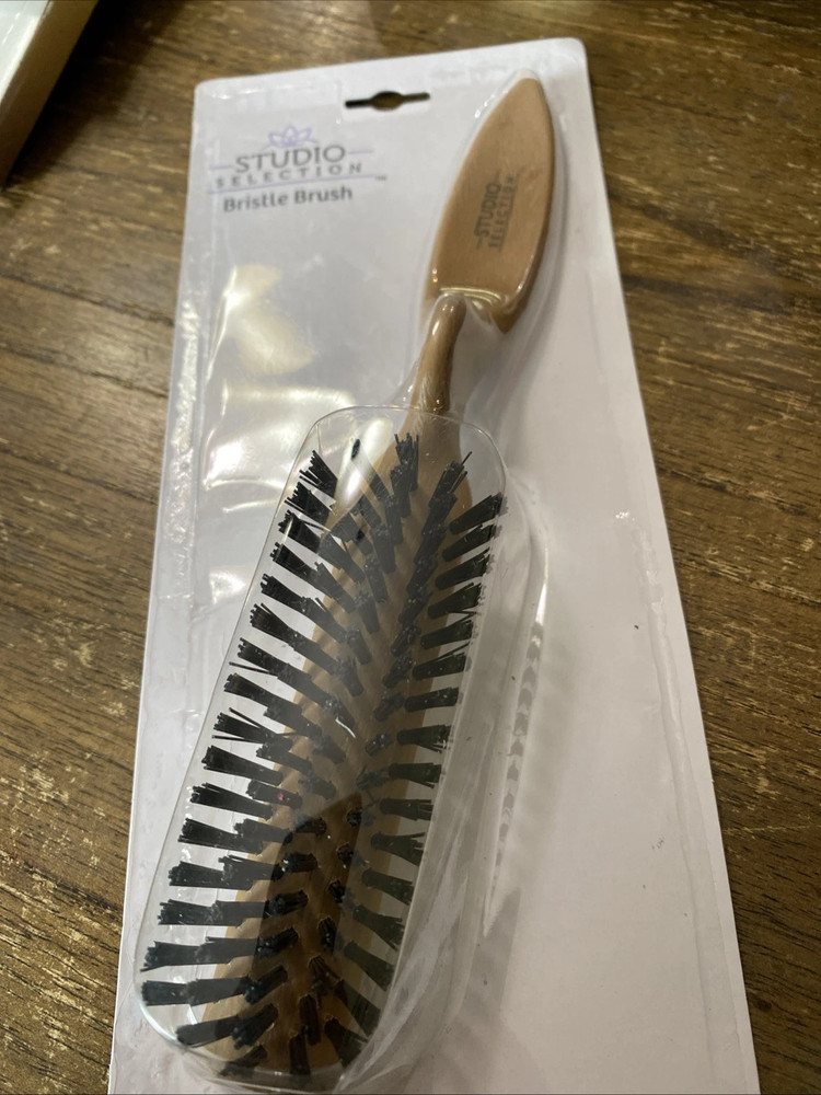 Studio Selection Bristle Brushes  NEW!