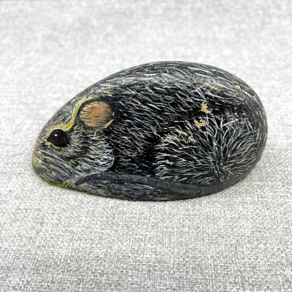 painted rock mouse hand painted realistic felt bottom