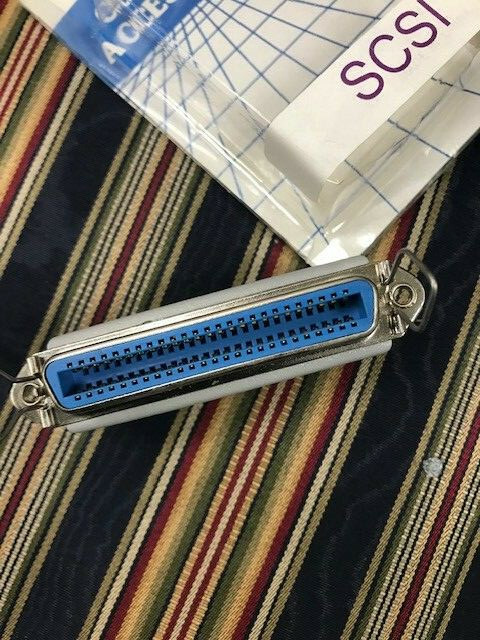 SCSI Terminator Centronics 50 Male / Centronics 50 Female