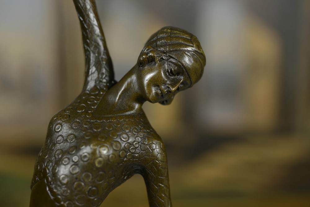 Bronze art deco Dancer Egyptian Dancer "Footsteps", signed: D.H.Chiparus