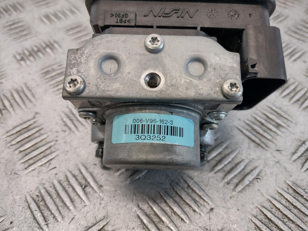 2015 HONDA CBR650F CBR 650 FA-E ABS Pump