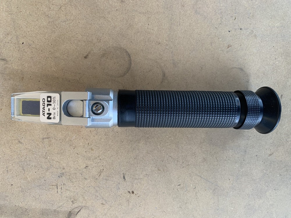 Atago N-10 Hand Refracometer, Brix 0-10%