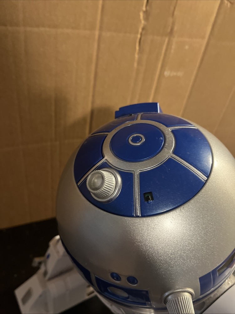 Star Wars Droid Depot R2-D2 Interactive Remote Control Droid No Remote Tested