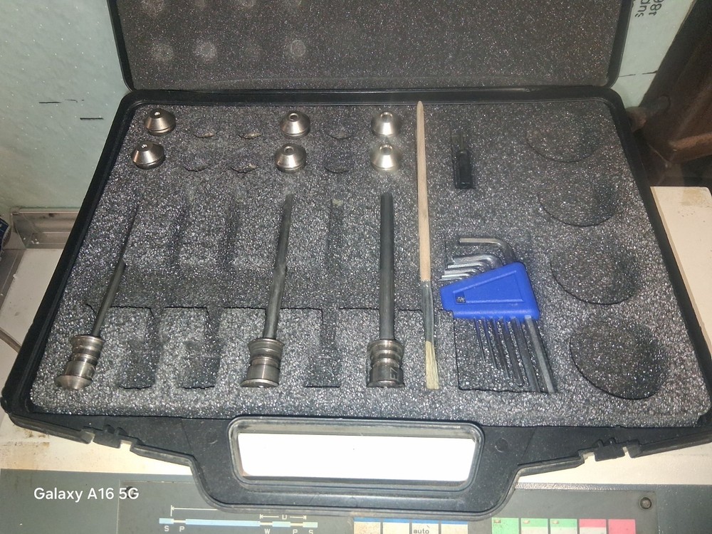 SCHLEUNIGER EcoStrip 9300 Model ES 9300 Automatic Wire Stripping Machine