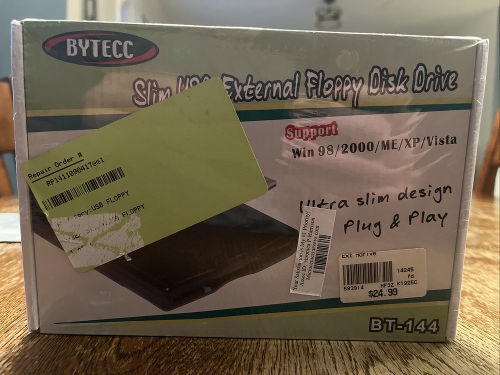 BYTECC BT-144 Slim USB External Floppy Disk Drive 3.5"  -- Plug & Play