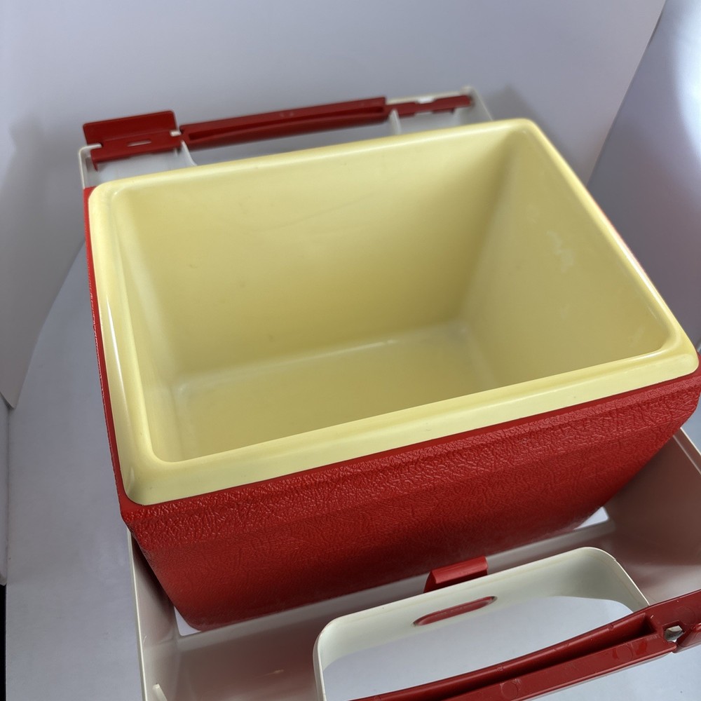 Thermos l’il Cool Date Lunchbox Model 7707 Split Lid