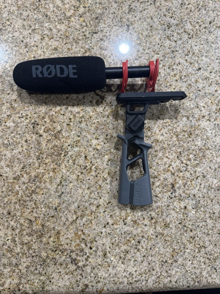 Rode NTG5 Microphone With Pistol Grip And Windscreen